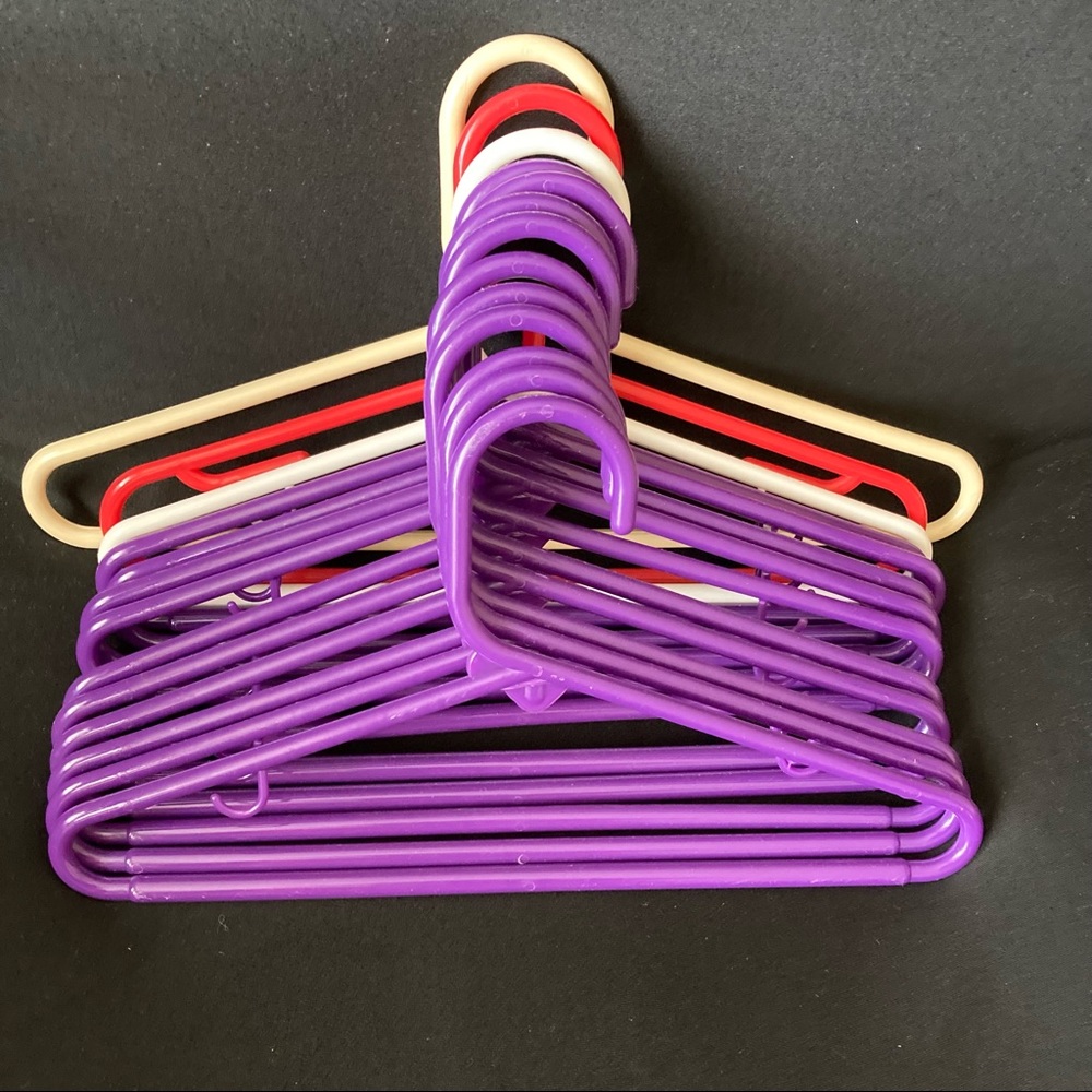15 Children’s Hangers 12” Long